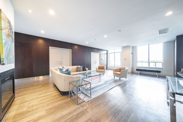 For Lease - 17 Barberry Place Unit# 808, Toronto, Ontario - Photo 1
