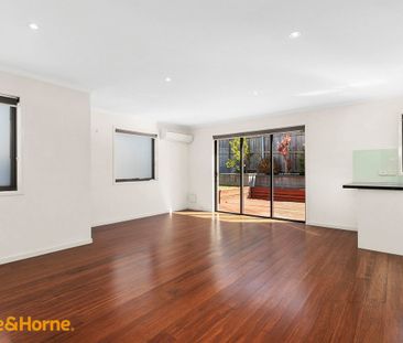 Spacious Villa, Central Location! - Photo 5