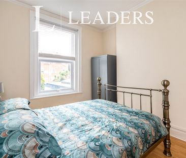 2 bedroom apartment to rent Westby Road, Bournemouth, BH5 - Photo 4