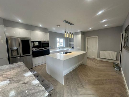 4 bedroom detached house to rent - Photo 1