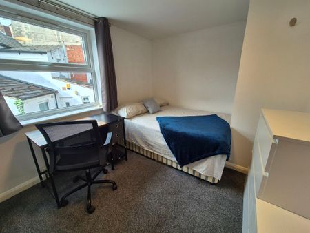 5 bedroom house share to rent - Photo 3