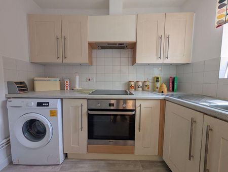 1 bedroom apartment to rent - Photo 2