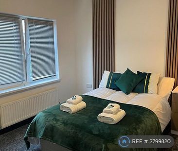 1 bedroom in a house share to rent - Photo 2