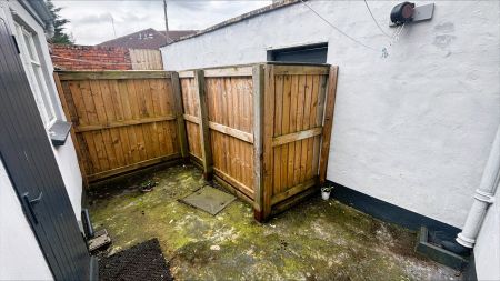 Upper High Street, Taunton, Somerset - Photo 3