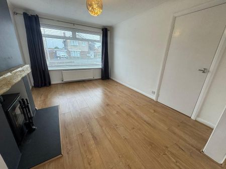 3 bedroom semi-detached house to rent - Photo 3