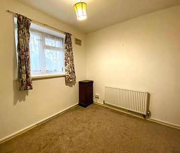 3 bedroom flat to rent - Photo 6