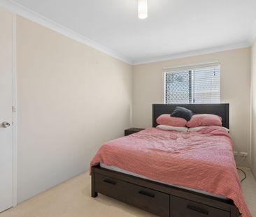 Stylish & Convenient Townhouse Living in Wembley - Viewing Monday 1... - Photo 5