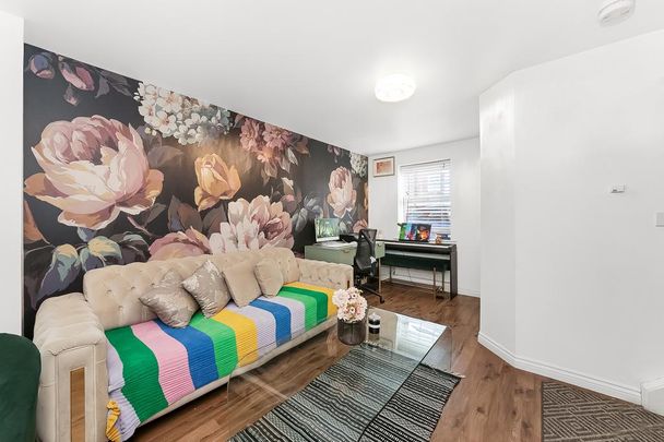 3 bedroom terraced house to rent - Photo 1