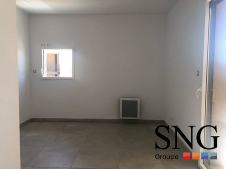 T2 AVEC LOGGIA + PARKING - Photo 5