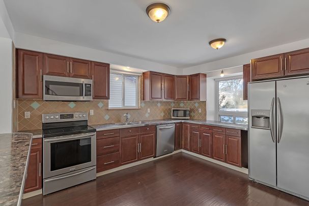 For Lease - 37 Banner Crescent, Ajax, Ontario - Photo 1