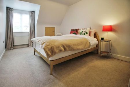 2 bedroom penthouse to rent - Photo 5