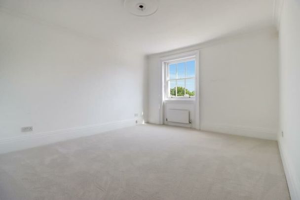 4 Bedroom Flat To Let - Photo 1