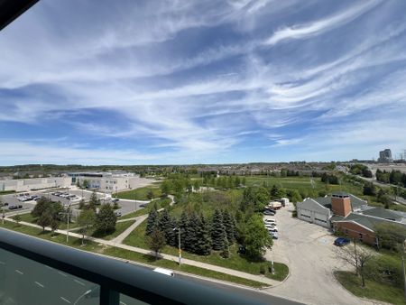 For Lease - 11 ONEIDA Crescent, Richmond Hill, Ontario - Photo 3