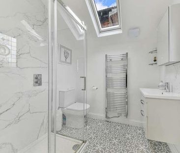 Chart Lane, RH2 - Photo 2