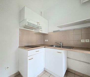 Location Appartement 1 pièce 29m² - Photo 4