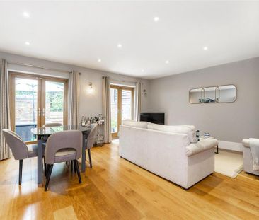 2 bedroom ground floor flat to rent - Photo 4