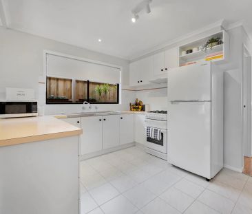 Beachside Living – Just 300m to the Foreshore! - Photo 6