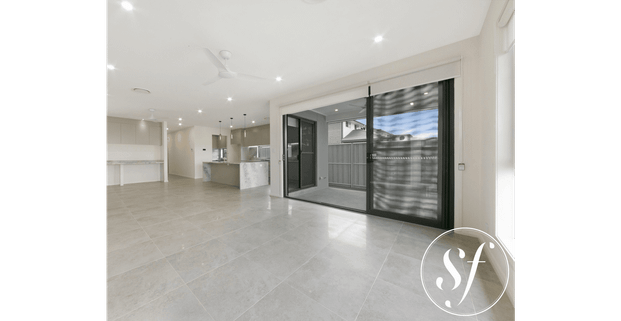 Luxurious Family Home Awaits you! - Photo 1