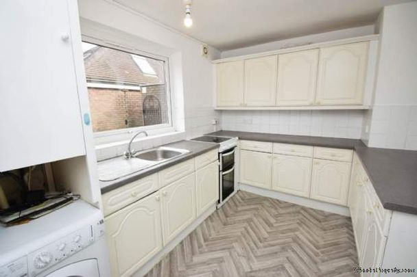 2 bedroom property to rent in Wirral - Photo 1