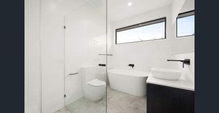 Exquisite townhouse - Photo 2