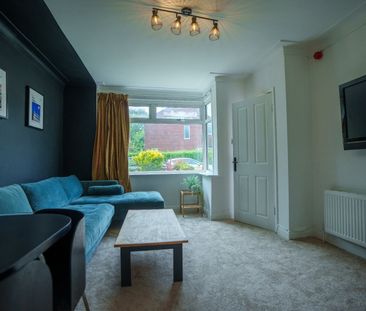 Room in a Shared House, Park View Grove, LS4 - Photo 4