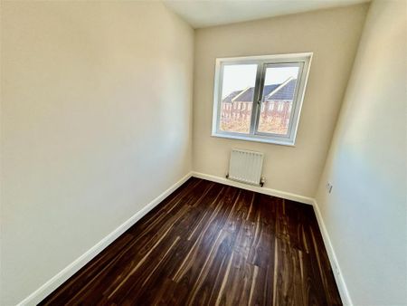 4 bedroom townhouse to rent - Photo 4