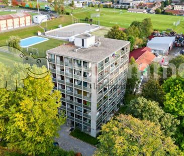 Bel appartement de 5.5 pièces avec grand balcon à La Chaux-de-Fonds - Photo 1