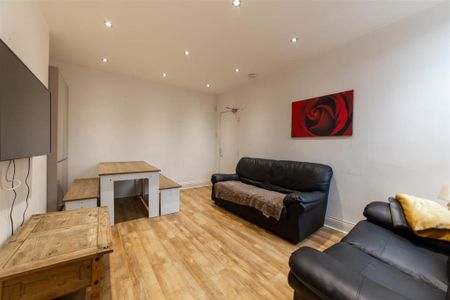 5 bedroom maisonette to rent - Photo 3