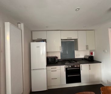 4 bedroom house - Photo 4