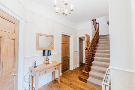 4 bedroom terraced house to rent - Photo 3