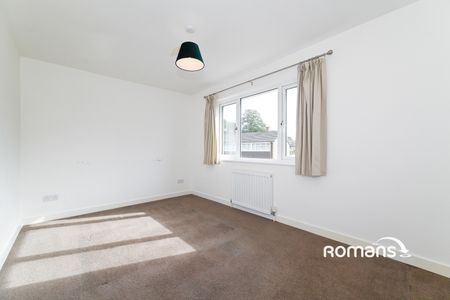 3 bedroom terraced to rent - Photo 3