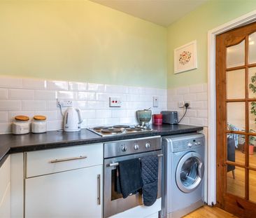 2 bed apartment to rent in Lonsdale Court, Jesmond, NE2 - Photo 2