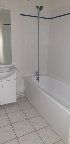 A louer : Appartement T2 - 53m² - Saint-Quentin (02100) - Photo 4