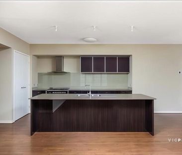 Elegant Family Home in Alamanda Estate – Prime Location - Photo 4