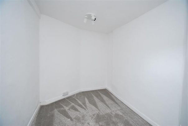 Grosvenor Place, BATH - Photo 1