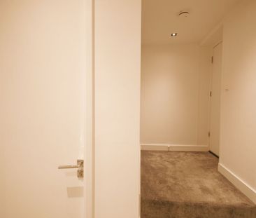 Appartement te huur: Derde Schinkelstraat 31-1V 1075 TK Amsterdam - Photo 4