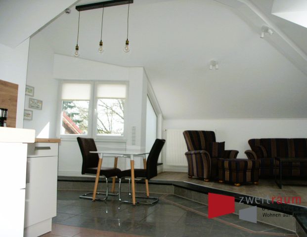 Sutthausen, möblierte Wohnung mit integrierter Einbauküche und Balkon. - Photo 1