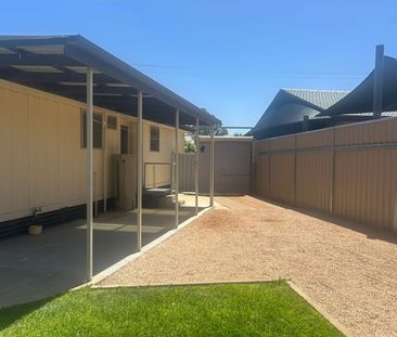 Renovated Three Bedroom House - Photo 3