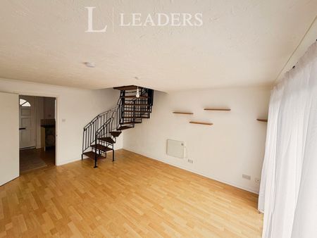 2 bedroom mid-terrace to rent Merstham Drive, Cann Hall - Photo 2