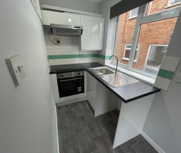 Studio to rent - Photo 3