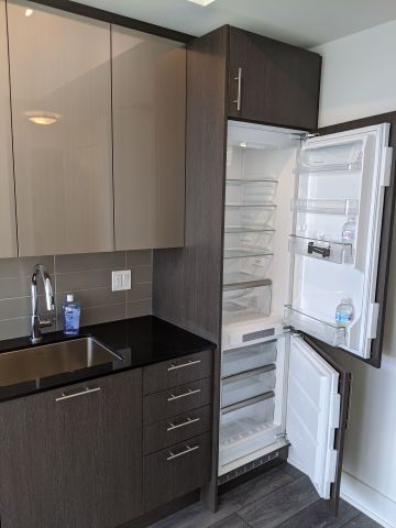 For Lease - 403 Church Street Unit# 2810, Toronto, Ontario - Photo 3