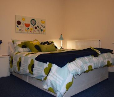 1 bedroom in a house share to rent - Photo 3