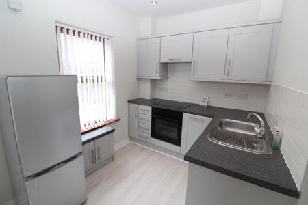 46 Mayfield High Street, Newtownabbey, BT36 7WU - Photo 3