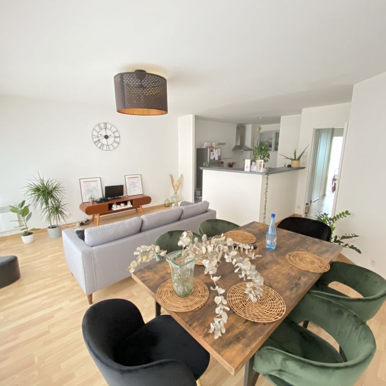 Location Appartement 3 pièces 71m² - Photo 1