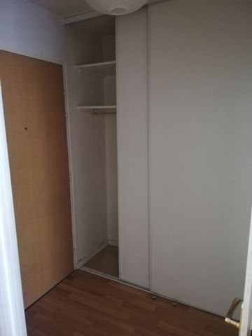 Location Appartement 2 pièces 42m² - Photo 4