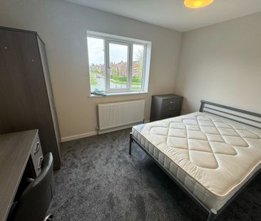 Byland Avenue, Heworth - P10822 - Photo 5