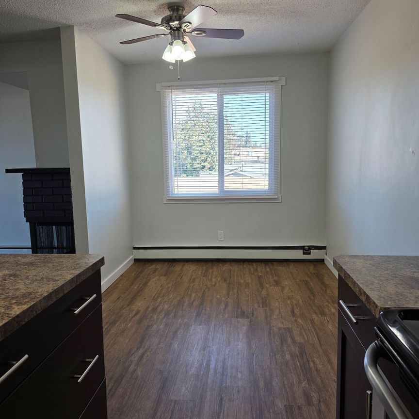 301, 6727-59 Ave, Red Deer, AB - Photo 1