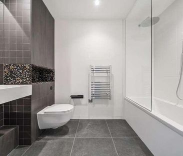 Chandlers Avenue, Greenwich Peninsula, London - Photo 4