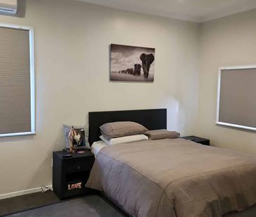 Refreshed family home with acreage - Photo 1