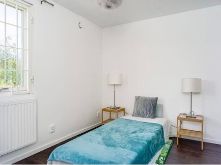 Stora Säbyvägen, Åkersberga - Photo 2